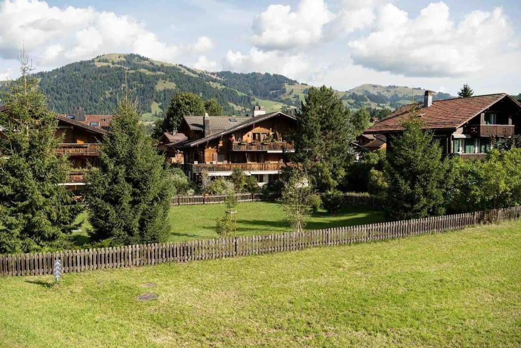 Cozy Place In Gstaad Center Extérieur photo
